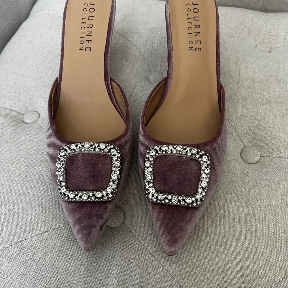 Journee Collection NIB Rishie Kitten Velvet Heels. SIZE 10 - Picture 12 of 13